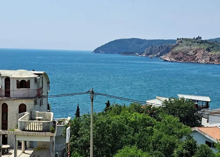 Violit Apartments&Restaurant