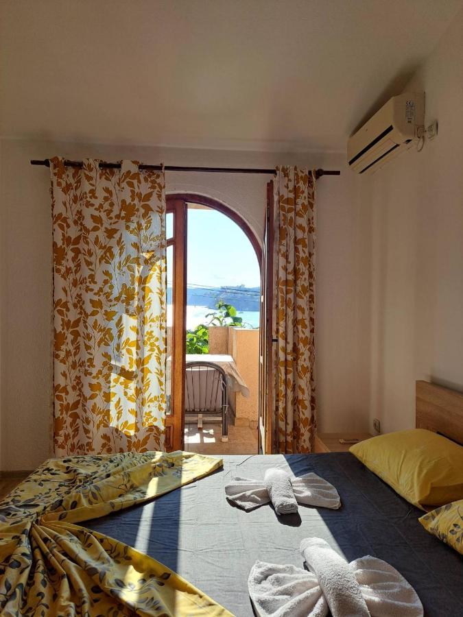 Апартаменти Violit Apartments&restaurant Сутоморе