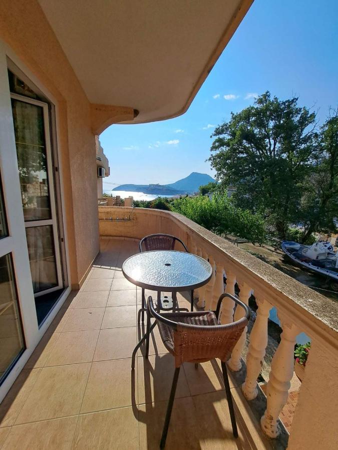 Апартаменти Violit Apartments&restaurant *