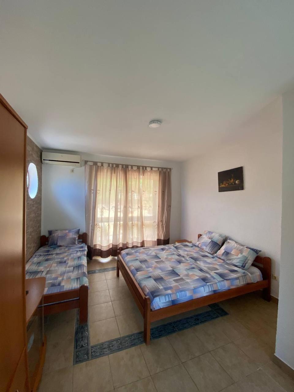 Апартаменти Violit Apartments&restaurant