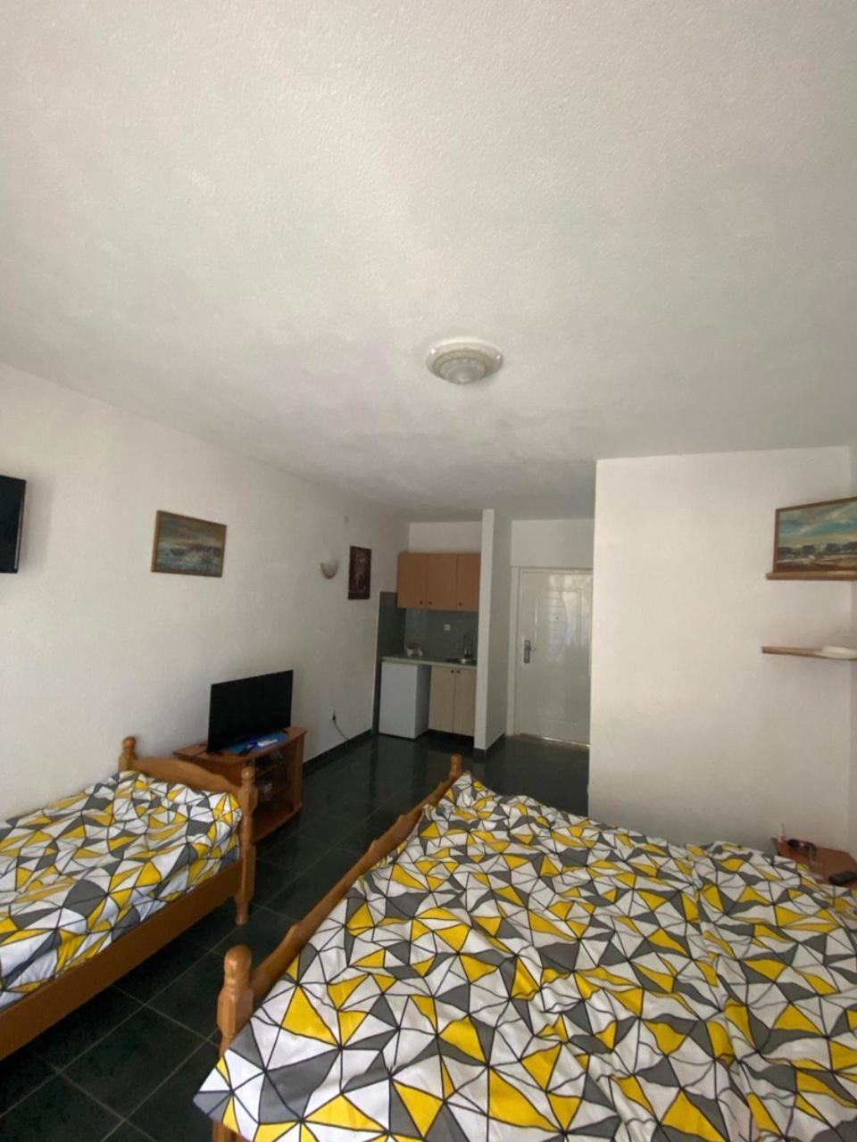 Апартаменти Violit Apartments&restaurant *