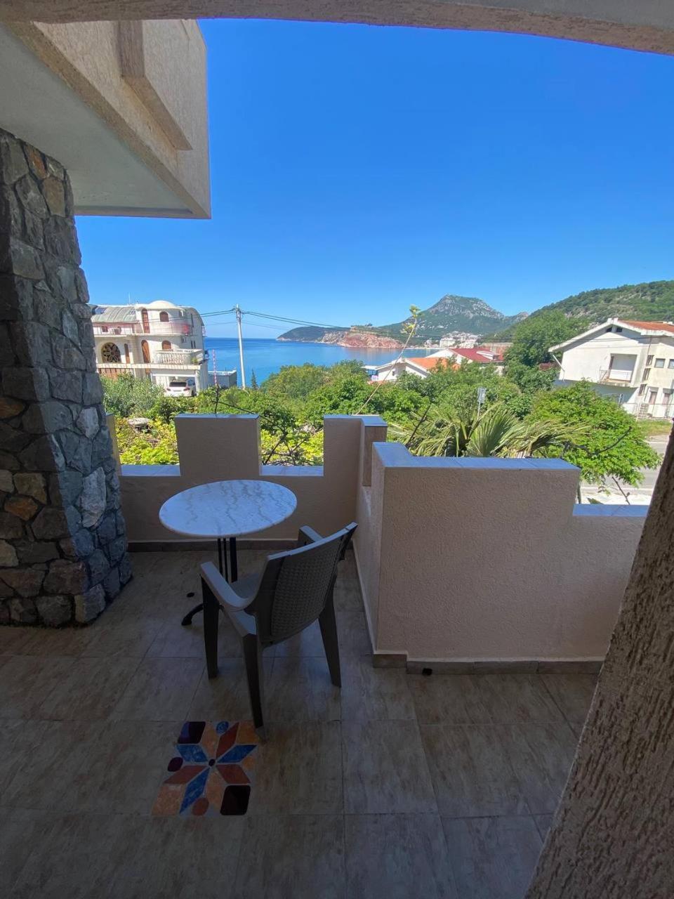 Апартаменти Violit Apartments&restaurant