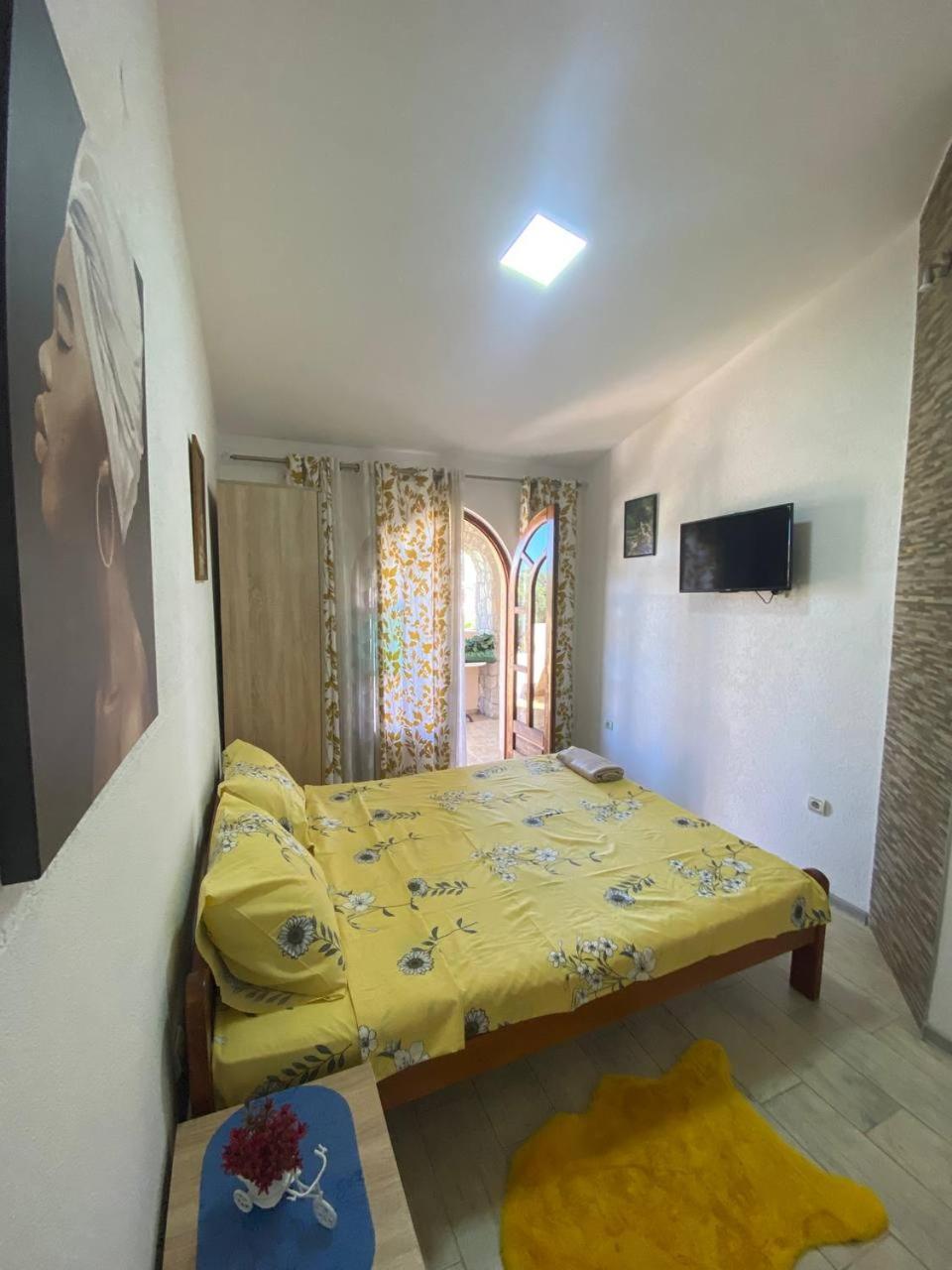 Violit Apartments&restaurant