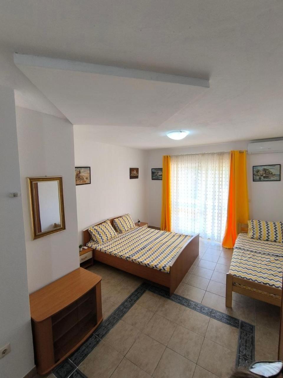 Violit Apartments&restaurant *