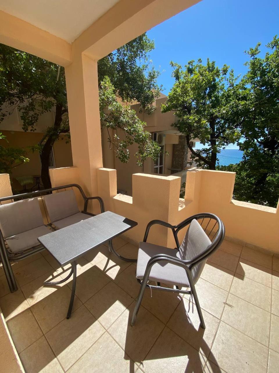 Апартаменти Violit Apartments&restaurant *